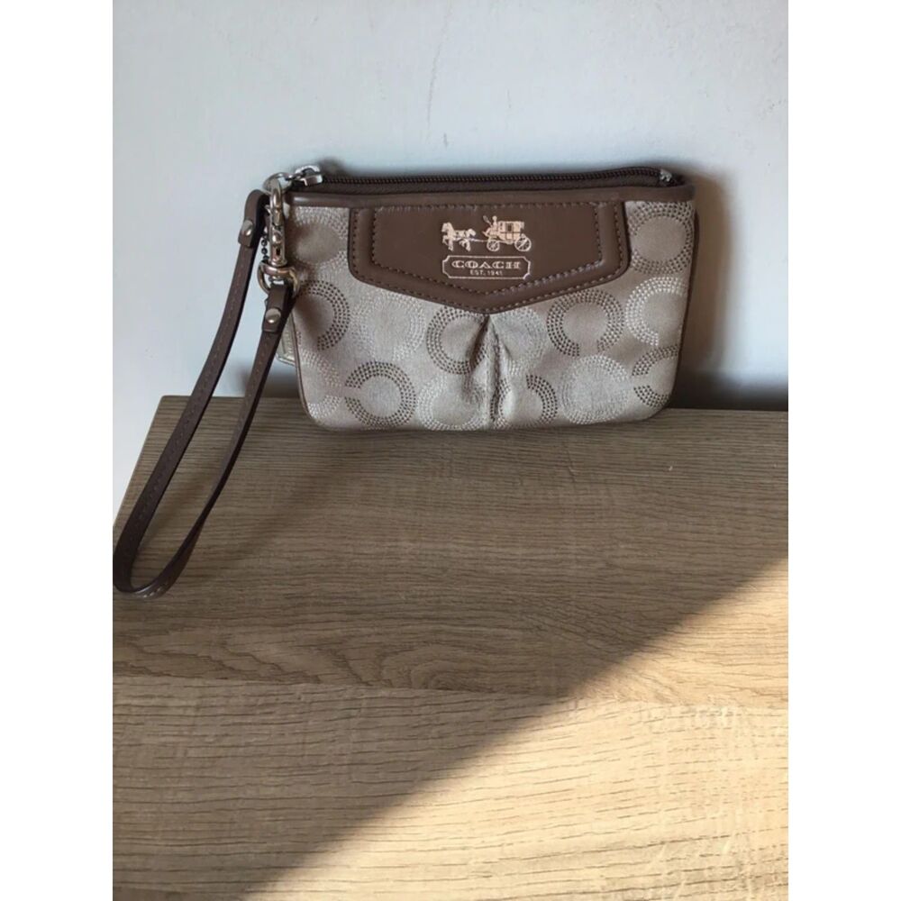Coach Madison OP Art 2010 Beige & Brown Signature Wristlet